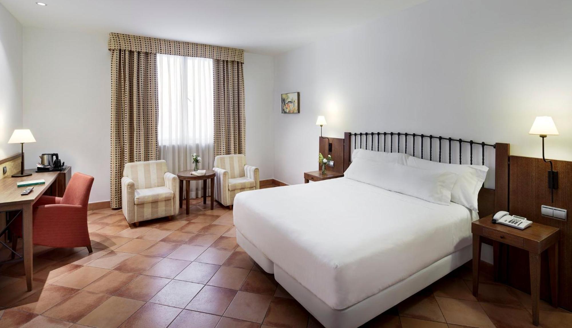 Sercotel Renacimiento Hotel 4*